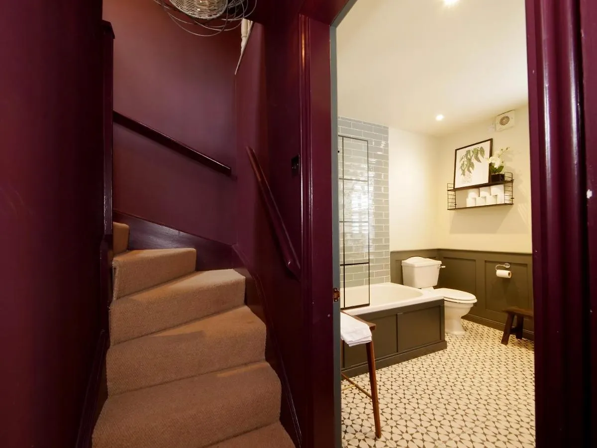 Сasa de vacaciones Bar Wall Cottage-City Wall Views-Sleeps 5 York